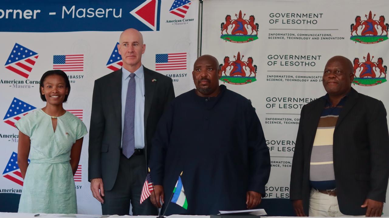 Ministry of Information, American Embassy Sign MoU