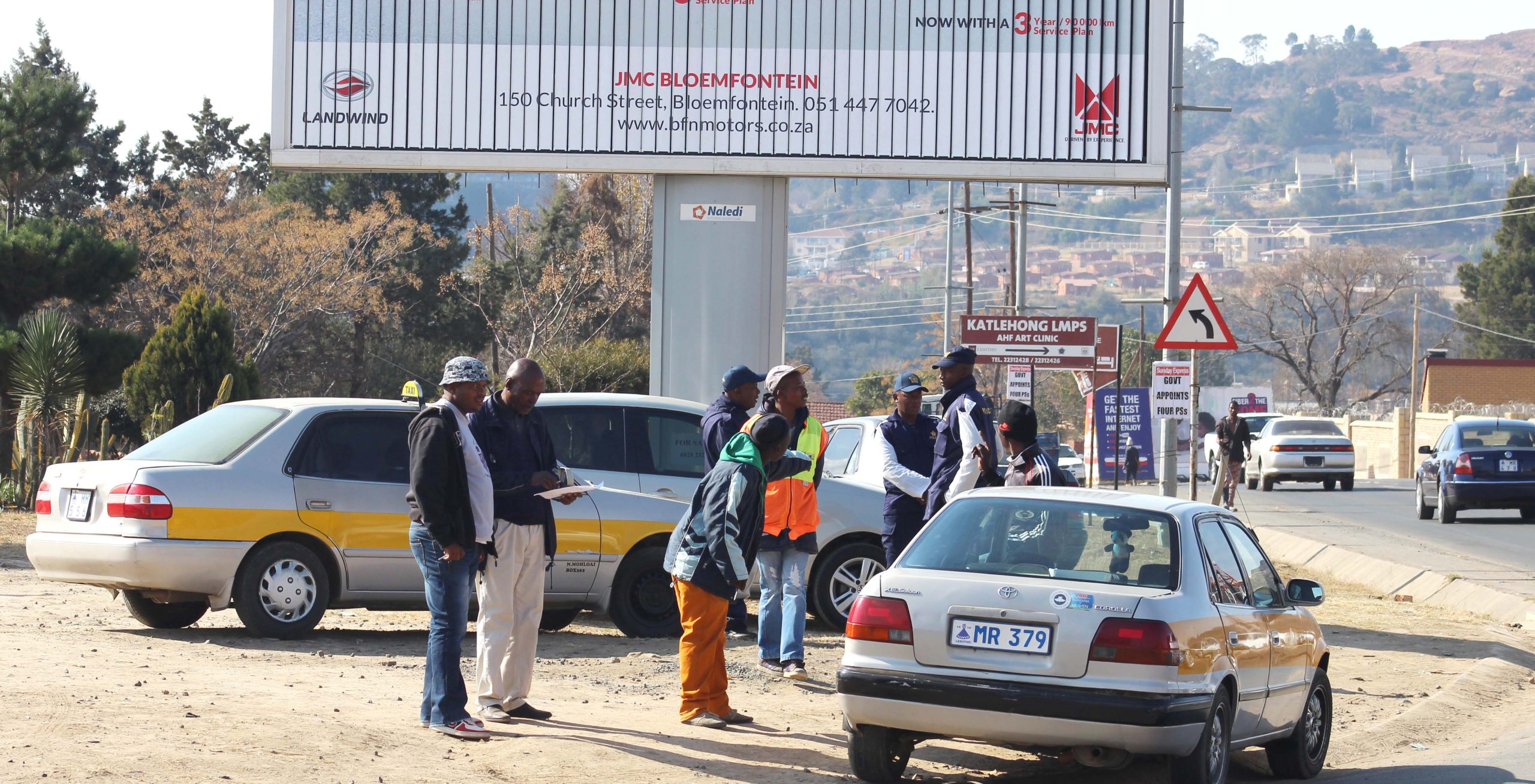 Taxi Fare Hike Remains in Effect